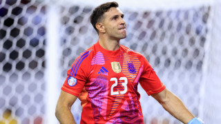 Вратарят на световния шампион по футбол Аржентина Емилиано Дибу Мартинес