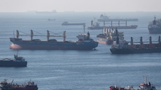 Три нови товарни кораба напуснаха украинските черноморски пристанища днес съобщава