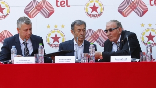 Валери Божинов не спира да повтаря че никога не би