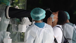 Япония дарява ваксини на Тайван