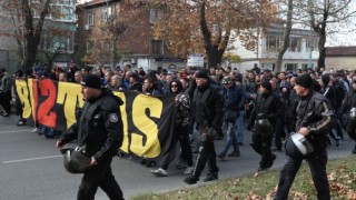 Привържениците на Ботев Пд организираха протест заради неразбориите със строителството