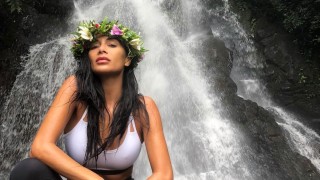 Въпреки натоварения си график Никол Шерцингер успя да намери време