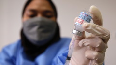 Moderna е под натиск да помогне с ваксини на бедни страни