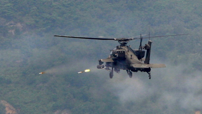 Всички 25 души на борда на афганистански военен хеликоптер са