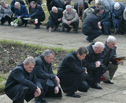 Първанов ще почете паметта на загиналите български воини