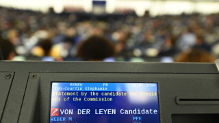Зелените, крайнолевите и някои крайнодесни в ЕП не подкрепят Фон дер Лайен