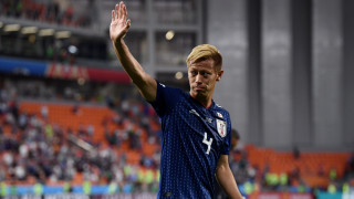 Японският футболист Кейсуке Хонда сменя футбола с финанси Бившата звезда