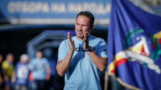 Помощник треньорът на Левски Живко Миланов е отстранен от треньорската скамейка