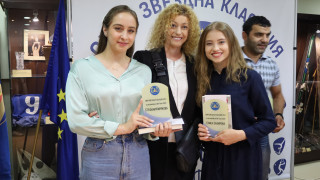 Три дами са победителки в Синя звездна класация за 2021
