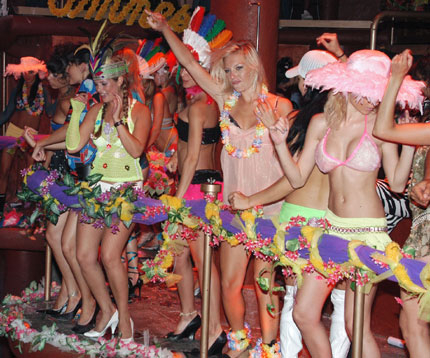 Amnesia Ibiza обявява кастинг за танцьорки в България