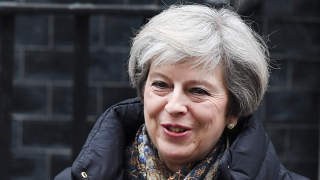 Тереза Мей в САЩ: Да сме предпазливи  с Путин, трябва да защитим съюзниците си