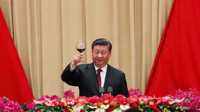 На 20-ия конгрес на Китайската комунистическата партия Си Дзинпин получи