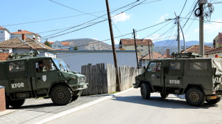 Турска военна техника минава през България за Косово