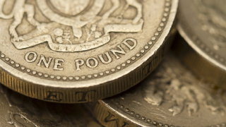 По време на борсовата сесия в понеделник сутринта курсът на