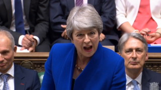 Оттеглящата се от премиерския пост Тереза Мей използва последното си