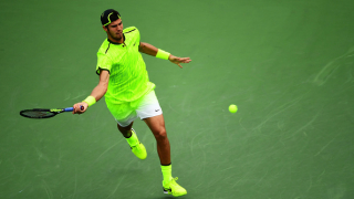 Карен Хачанов не можа да защити титлата си в Ченду