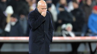 Останалият без мениджър Лийдс иска треньора на Фейенорд Арне Слот