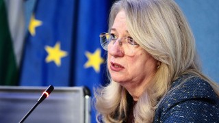 Около 1600 български граждани са евакуирани от Обединените арабски емирства ОАЕ
Около
