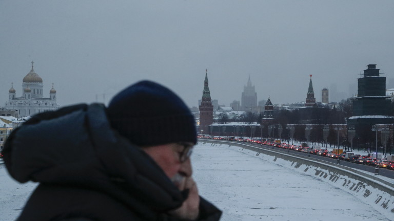 Рекорден снеговалеж затрупа Москва