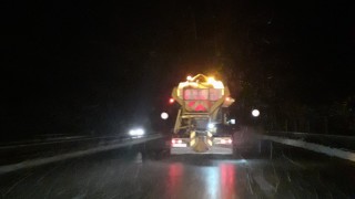 Извършват се обработки срещу заледяване в районите Витоша Панчарево и Овча