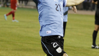 Кавани явно не е виждал глобус