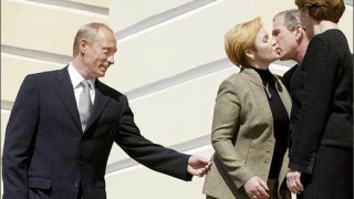 Путин прати Буш в Азербайджан