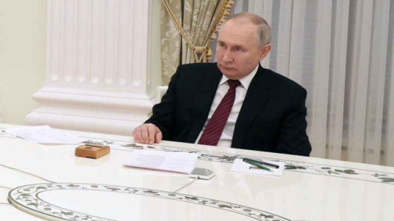 FT: Путин си мисли, че е Петър I, а обкръжението му се страхува да му каже истината