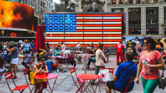 Спада ли наистина подкрепата на американците за Украйна както в Конгреса?