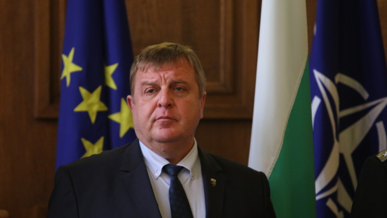 Ще има парад на 6-ти май, уверява Каракачанов