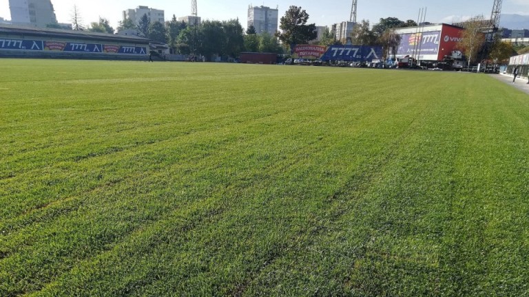 Левски се похвали с нов качествен тренировъчен терен