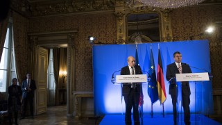 Франция и Германия са съгласни че Иран трябва да спре