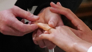 Спират сватбите и кръщенетата в Благоевград заради COVID-19