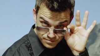 Роби Уилямс взе награда на Адел