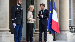 Френският президент Еманюел Макрон е напът да влезе в сблъсък