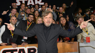 Феновете на култовата фантастична сага Star Wars вече тръпнат в