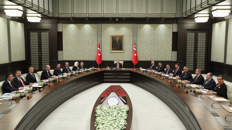 Президентът на Турция Реджеп Ердоган откри първото заседание на кабинета