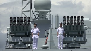 Китай праща военни кораби заради напрежение в Малдивите