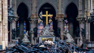 Над €800 милиона 920 милиона вече са обещаните дарения за