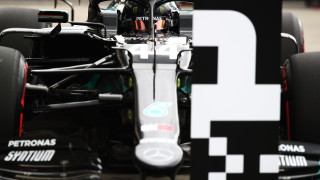 Световният шампион Люис Хамилтън с Мерцедес спечели квалификацията за Гран
