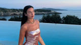 Дуа Липа и секси почивката ѝ в Албания