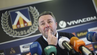 Босът на футбола в Латвия: Левски иска да задържи Стоянович, не е коректно да се месим