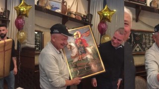 Треньорският щаб и футболистите на Локомотив Пловдив изненадаха боса на