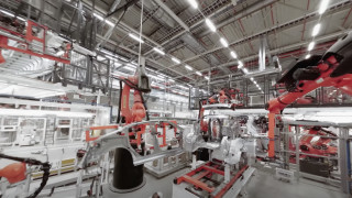 Много страни се надяваха че Tesla ще построи планираната си