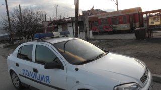 Момиче блъснато от влак на прелез в Благоeвград
