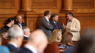 От ДПС не биха ако левите получат третия мандат