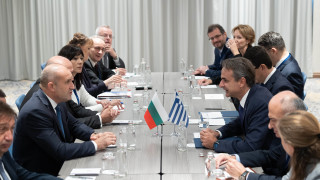 Румен Радев потвърди пред Мицотакис, че увеличаваме заявката за терминали за втечнен газ