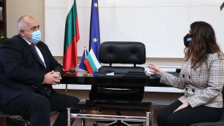 За енергийната диверсификация на България разговаряха американският посланик в страната