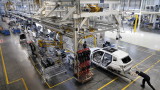  BMW вкарва роботи в един от най-големите си фабрики 