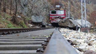 Релсовият път край Своге не е ремонтиран от 30 години
