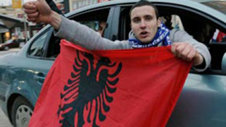 Косово - конституционна демокрация